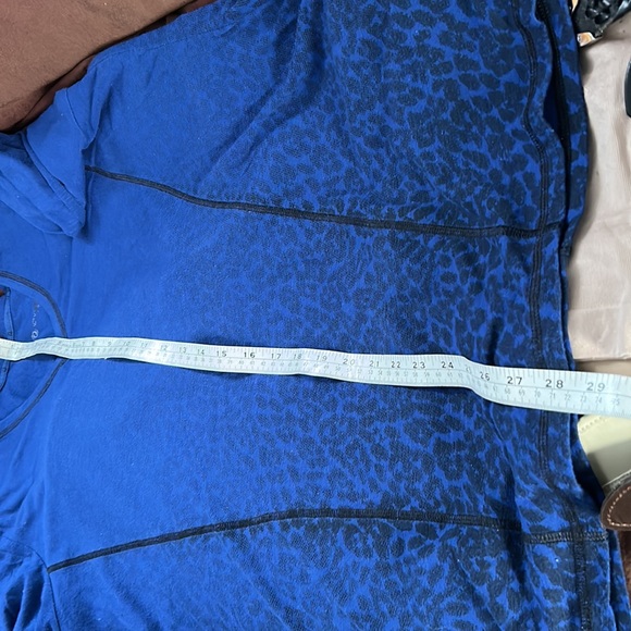 Active zone, royal blue, long sleeve, animal, print, ombré in woman size X - Picture 6 of 6